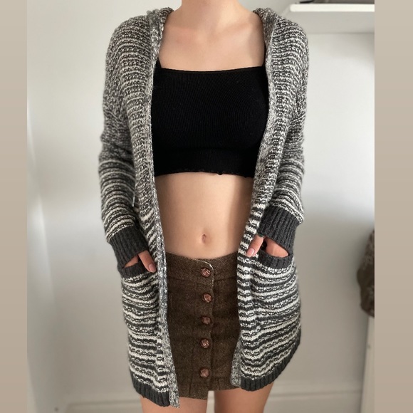 Knitted Cardigan with Hood - Picture 2 of 4